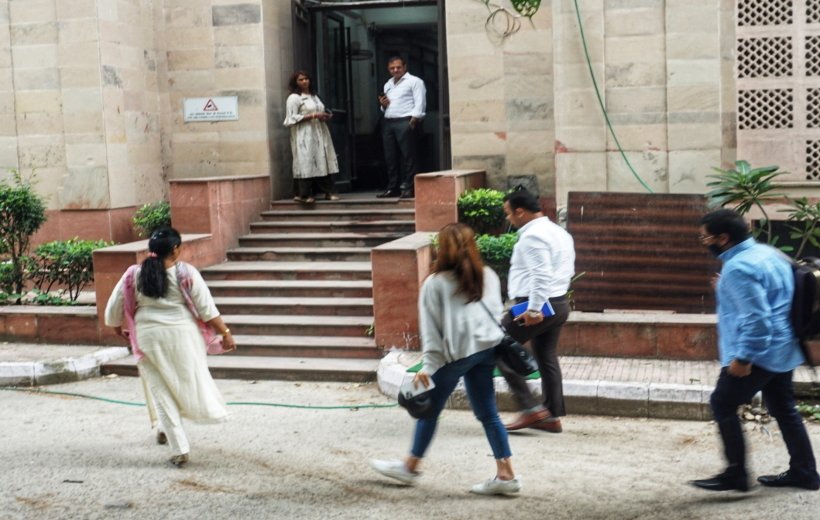 New Delhi: Bollywood actress Jacqueline Fernandez arrives at the Economic Wings Office