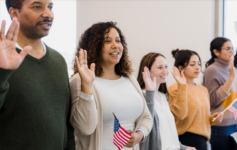 Nearly a million immigrants became US citizens in FY 2022