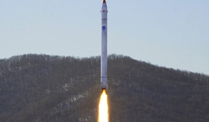 उत्तर कोरिया ने टोही उपग्रह विकसित करने के लिए किया परीक्षण