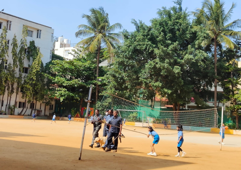 Bomb scare to reputed NAFL School in BÃ¢Â€Â™luru; school children sent out