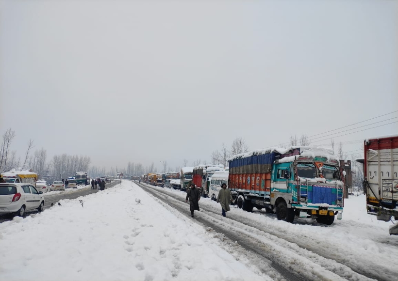 New Delhi: Trucks parked at the side of a road as Jammu-Srinagar National Highway closed due to heavy snowfall in Kashmir