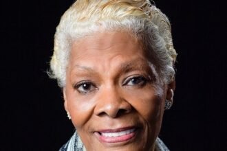 Singer Dionne Warwick