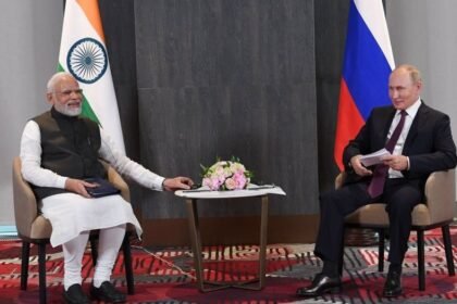 Prime Minister Narendra Modi with Russian President Vladimir Putin