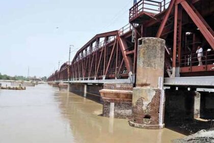 Our aged railway bridges 38,850 of them are more than 100 years old