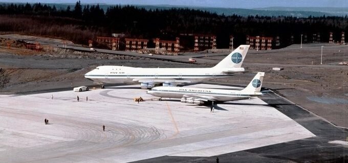Boeing 747 jumbo jets