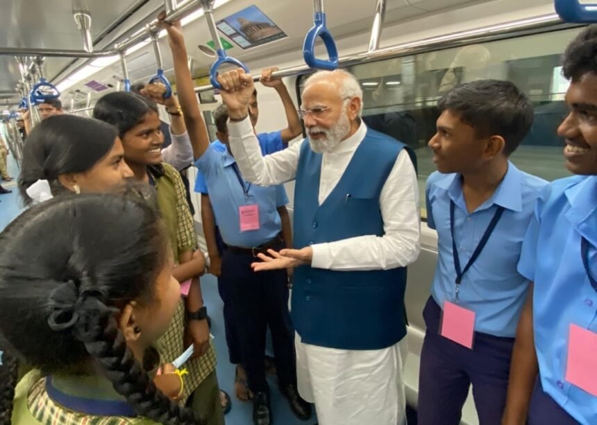 PM Modi inaugurates Metro line in B'luru