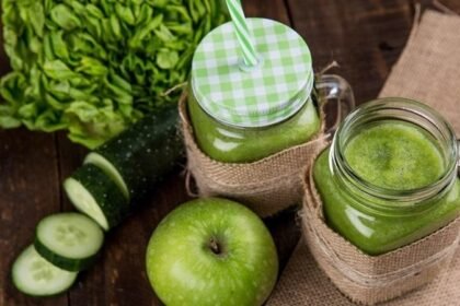 Healthy smoothie and juice recipes for energy and vitality