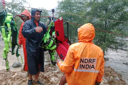 NDRF Evacuates 6 Stranded Persons Across Swollen River In Himachal