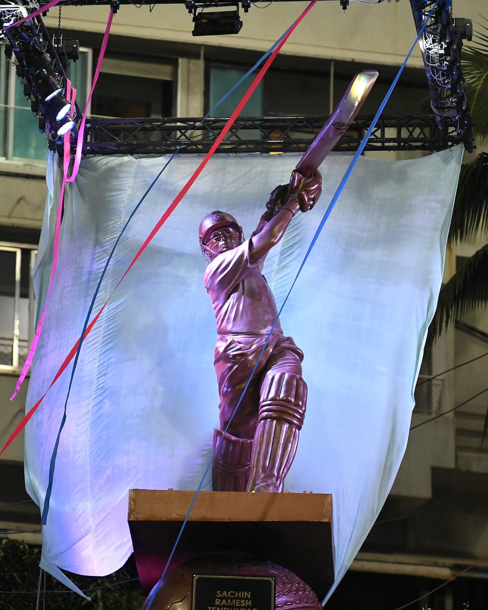 Sachin Tendulkar statue (pic credit ICC "X")