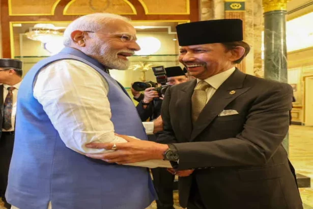 Narendra Modi met Sultan Haji Hassanal Bolkiah