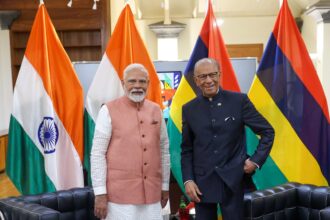 Prime Minister Narendra Modi with Mauritius Prime Minister Dr. Navinchandra Ramgoolam